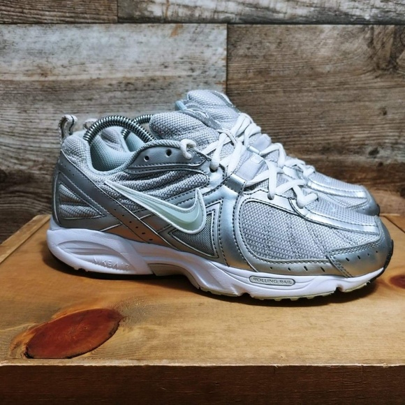 nike rolling rail women's